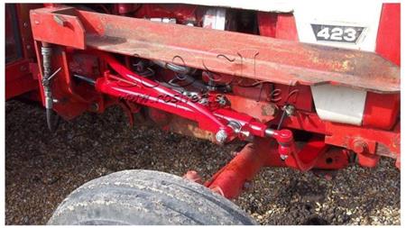 POMOĆNI HIDRAULIČKI UPRAVLJAČKI SET INTERNATIONAL IHC CASE 423