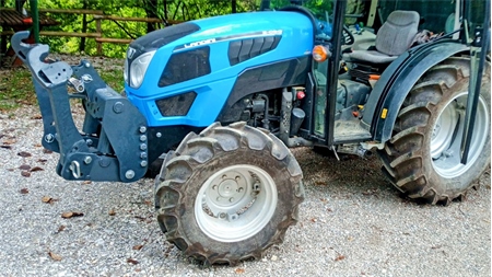 UNIVERZALNI KIT PREDNJA ČELNA HIDRAULIKA CAT. 2 ZA TRAKTOR 1500 KG